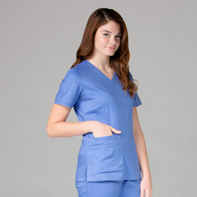 Top con escote en V curvo