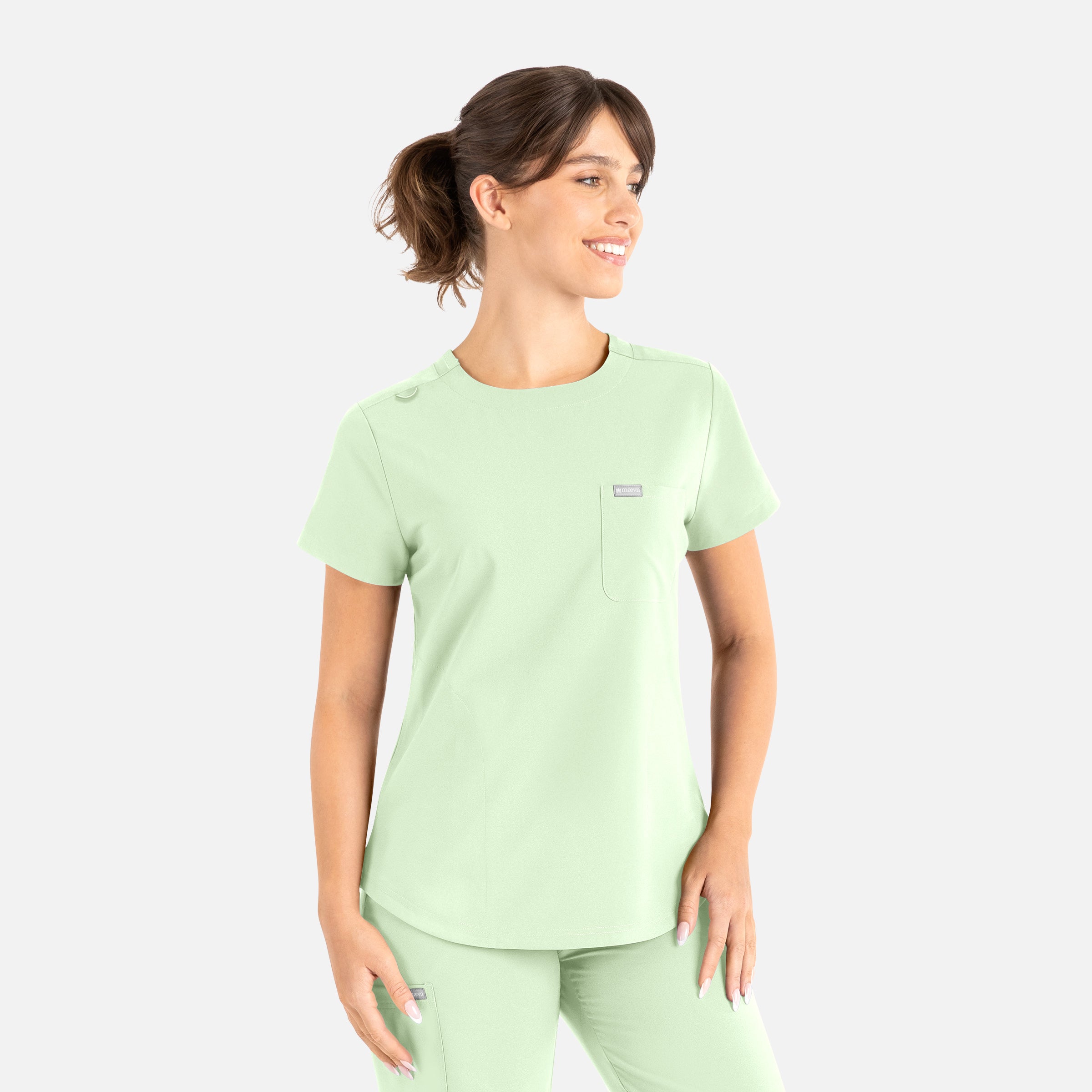 Women’s Tuckable Round Neck Top 5005