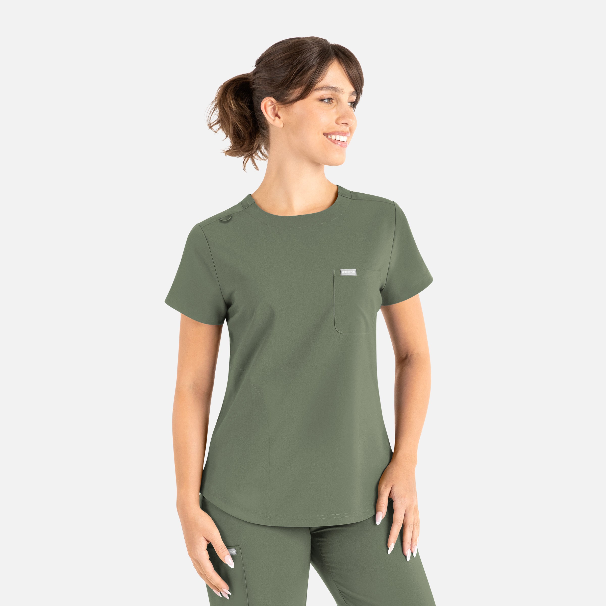 Women’s Tuckable Round Neck Top 5005